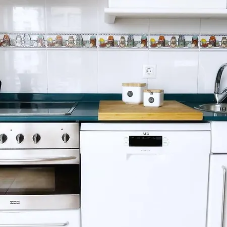 Centrica Y Amplia Vivienda Turistica Con Wifi Appartamento *