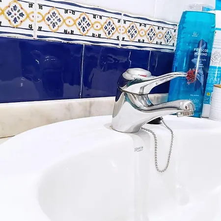 Centrica Y Amplia Vivienda Turistica Con Wifi Appartamento