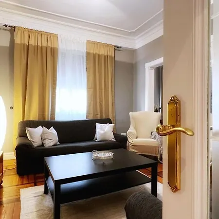 Centrica Y Amplia Vivienda Turistica Con Wifi 빌바오