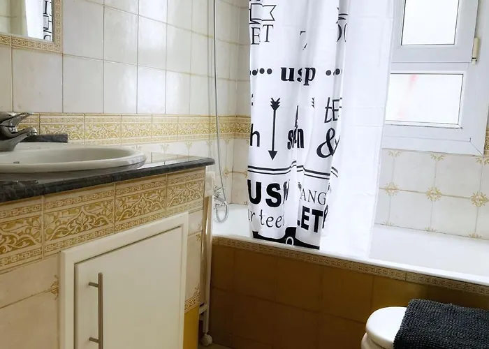 Céntrica Y Amplia Vivienda Turística Con Wifi Appartement