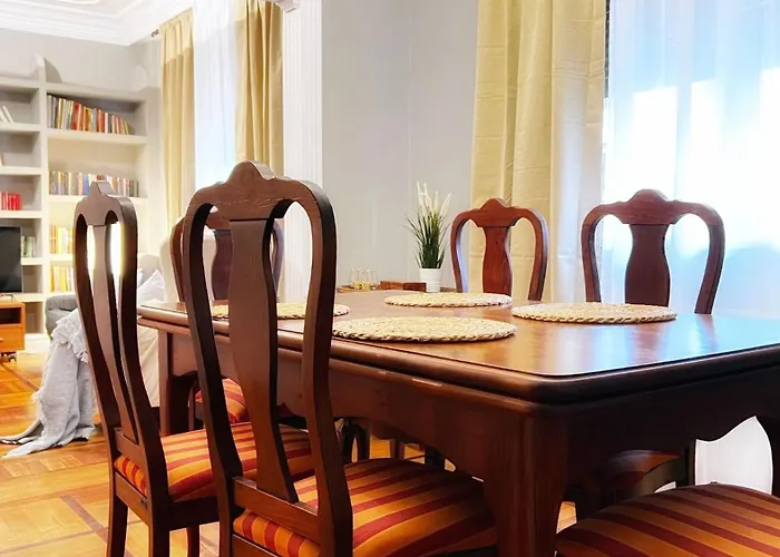 Céntrica Y Amplia Vivienda Turística Con Wifi Bilbau